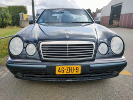 Mercedes E50 AMG (2)